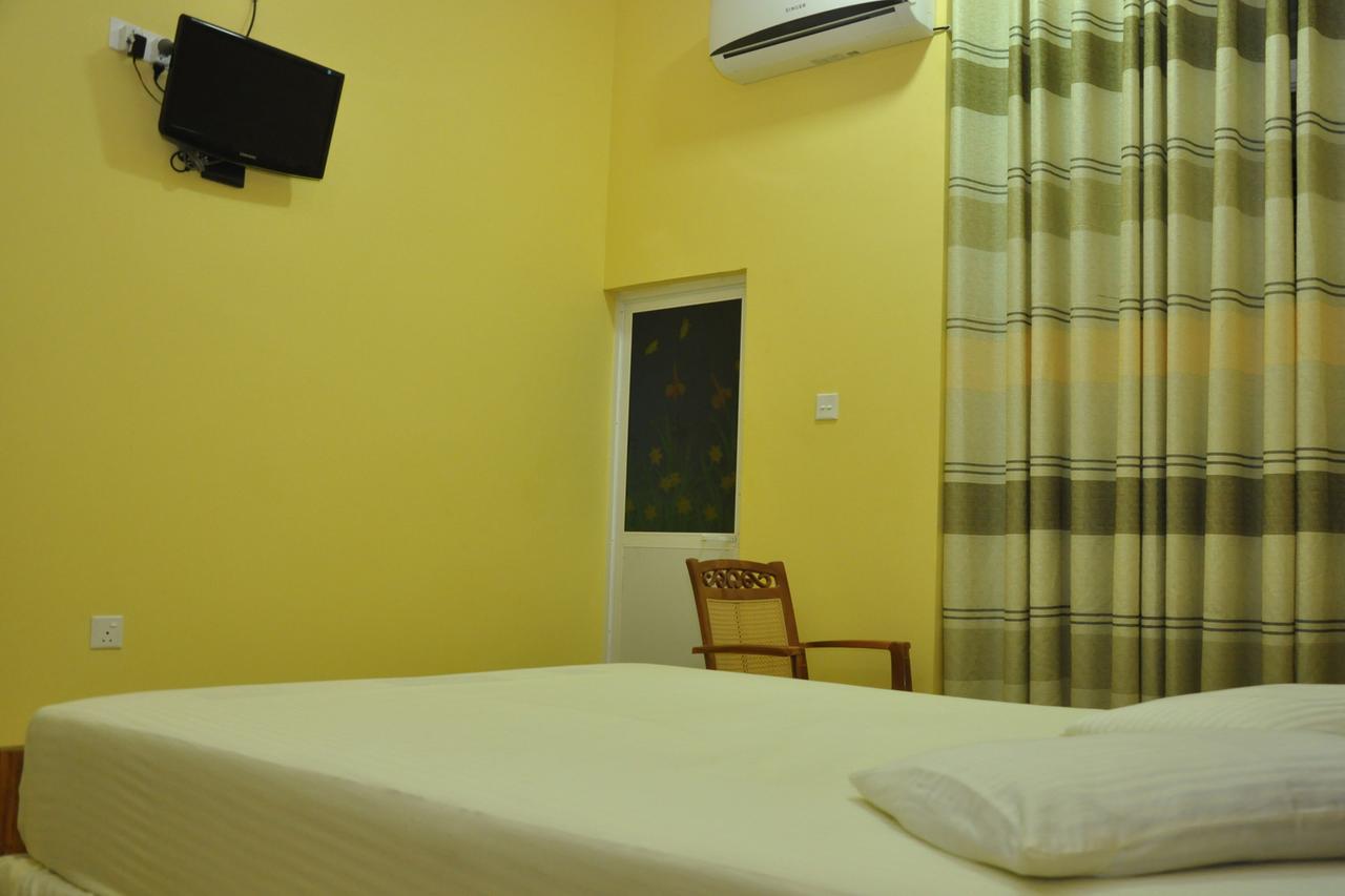 Hotel Pearl Gate Chilaw Luaran gambar