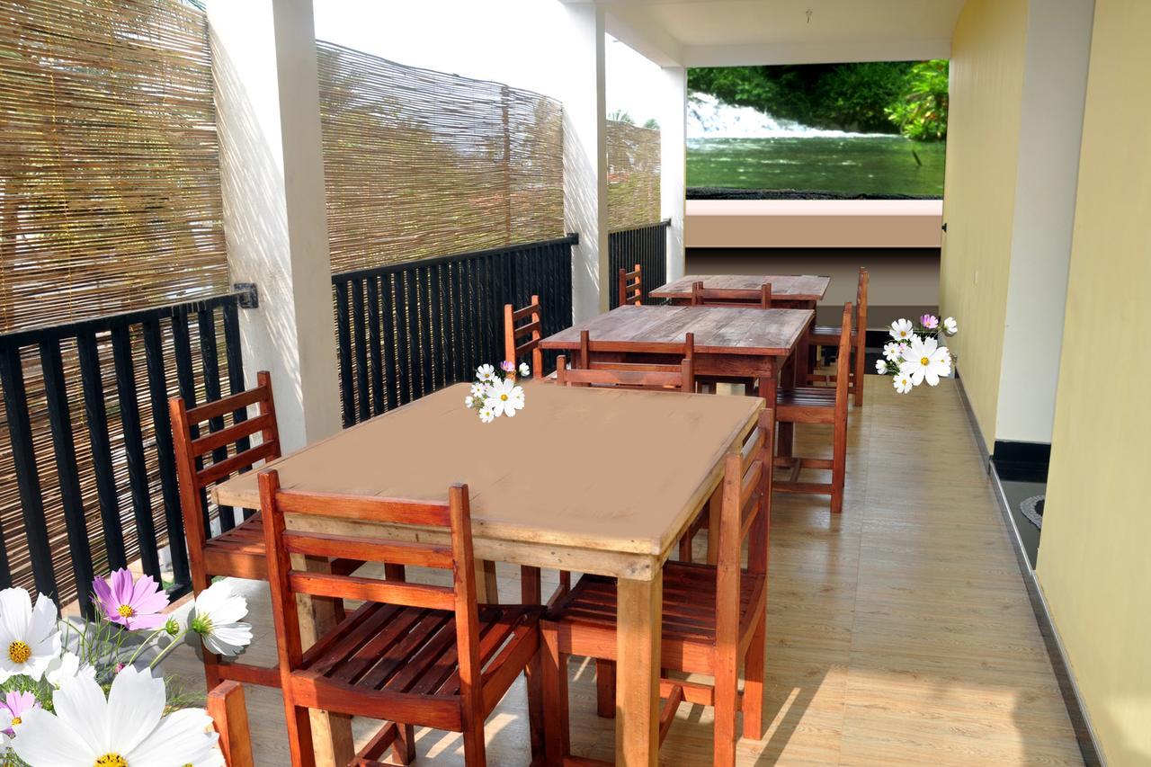 Hotel Pearl Gate Chilaw Luaran gambar