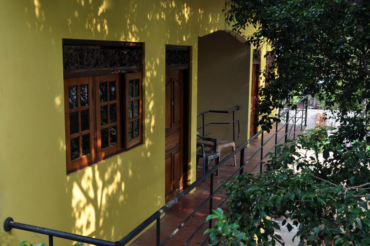 Hotel Pearl Gate Chilaw Luaran gambar