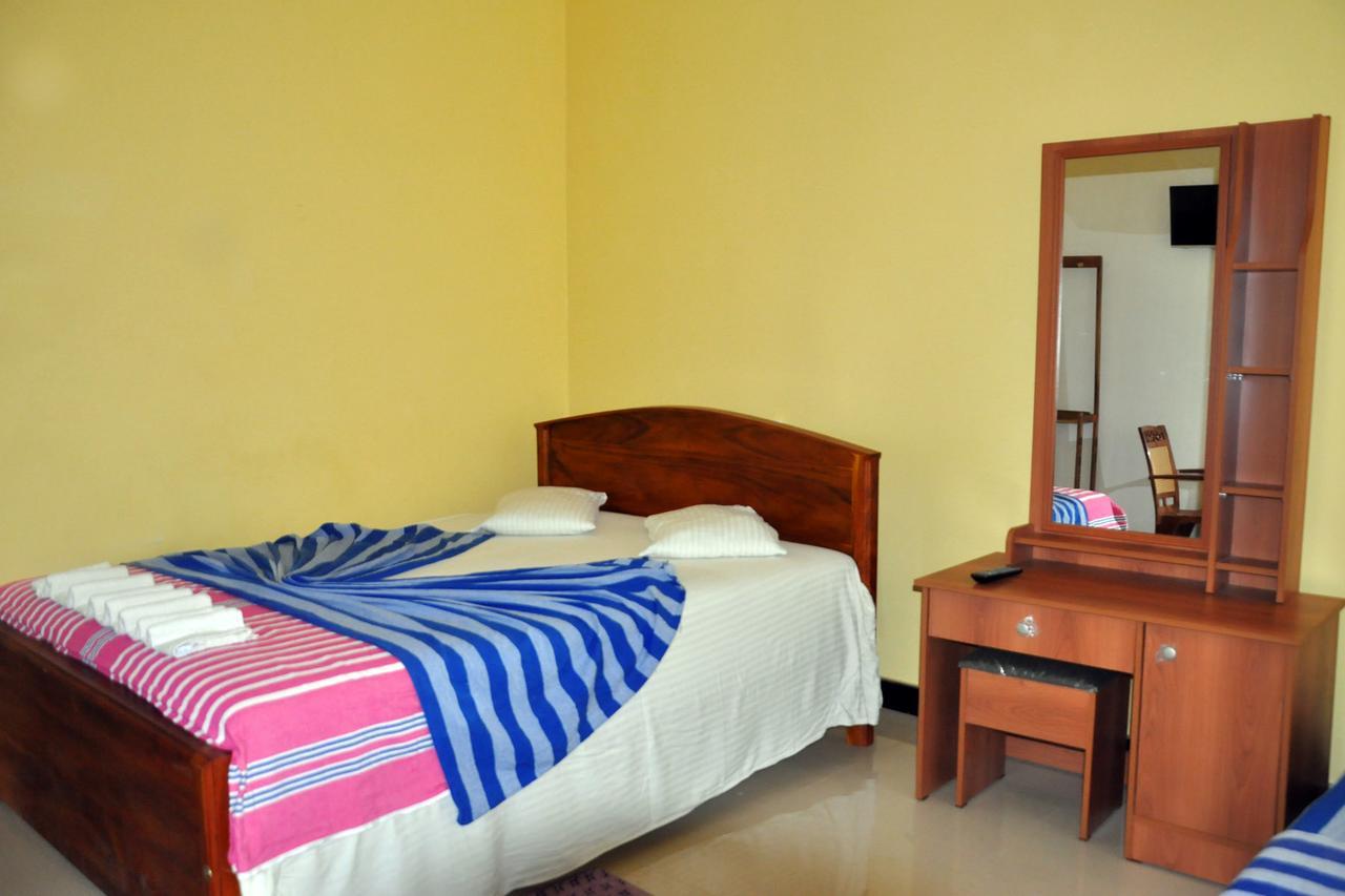 Hotel Pearl Gate Chilaw Luaran gambar