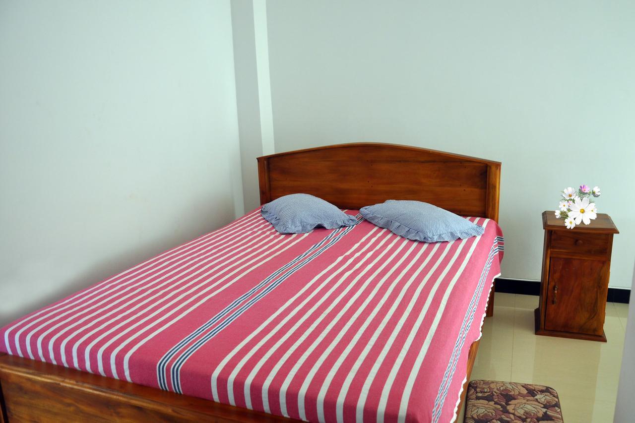 Hotel Pearl Gate Chilaw Luaran gambar