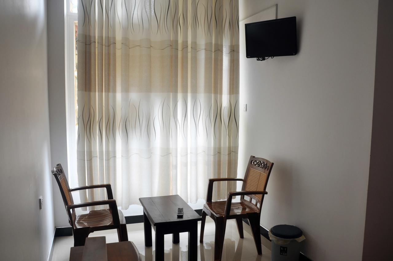 Hotel Pearl Gate Chilaw Luaran gambar